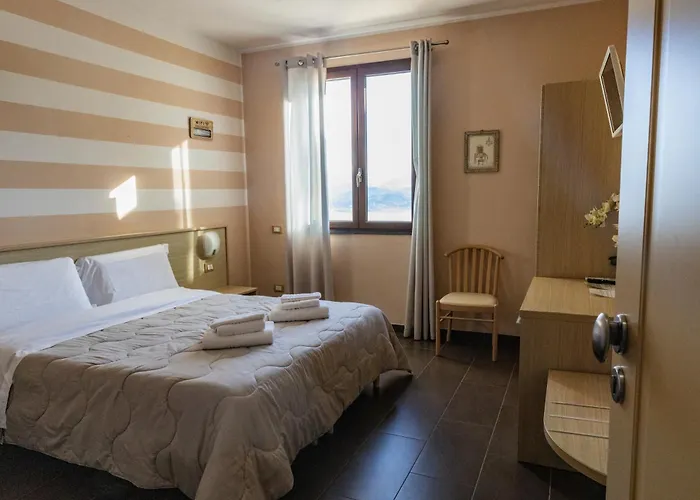Affittacamere La Pietra 1 E La Pietra 2